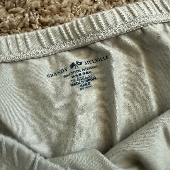 Brandy Melville Skirt - Picture 3 of 3